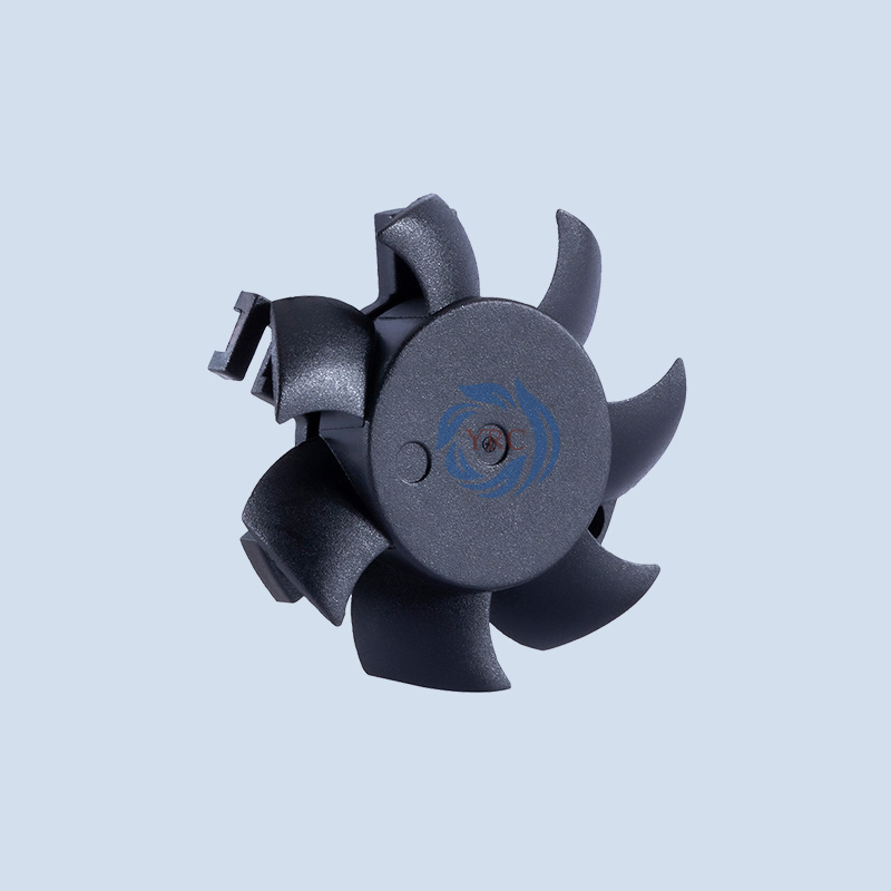 在不同尺寸和轉(zhuǎn)速下，橫流風(fēng)扇的散熱效果有何差異？